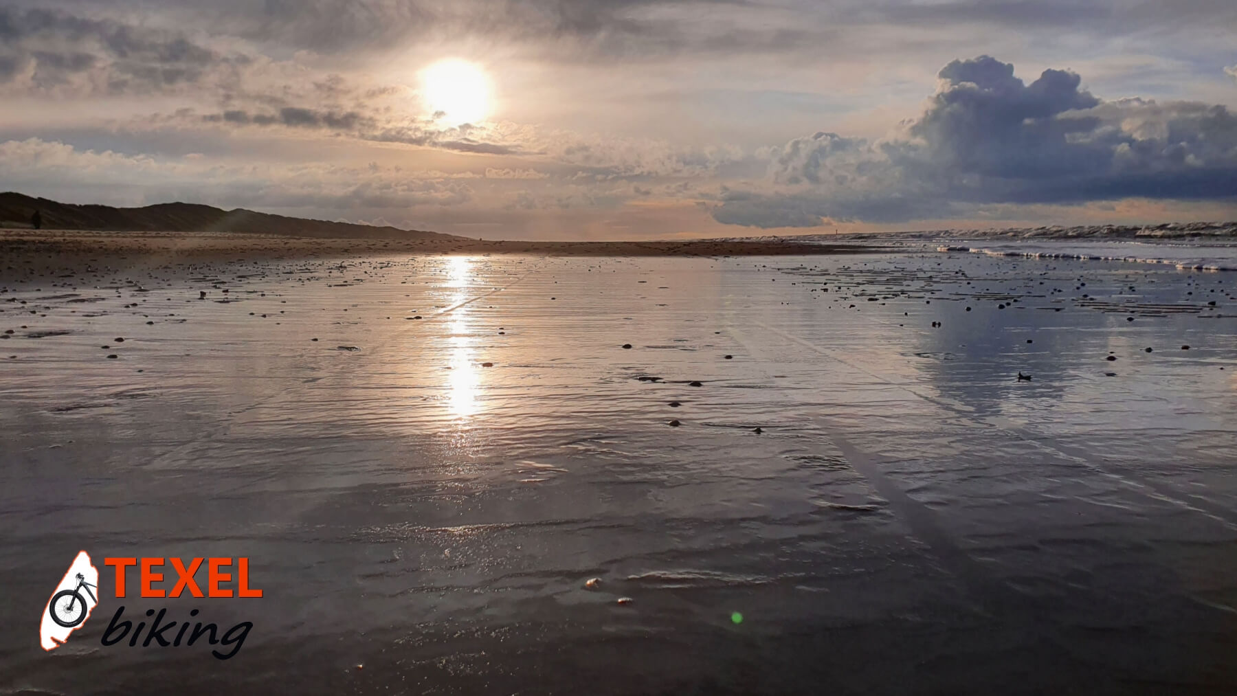 Strand fietssporen TEXELbiking